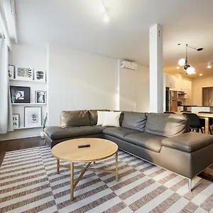 https://new-spacious-industrial-loft-in-le-plateau-by-den-stays.hotels-in-montreal.org